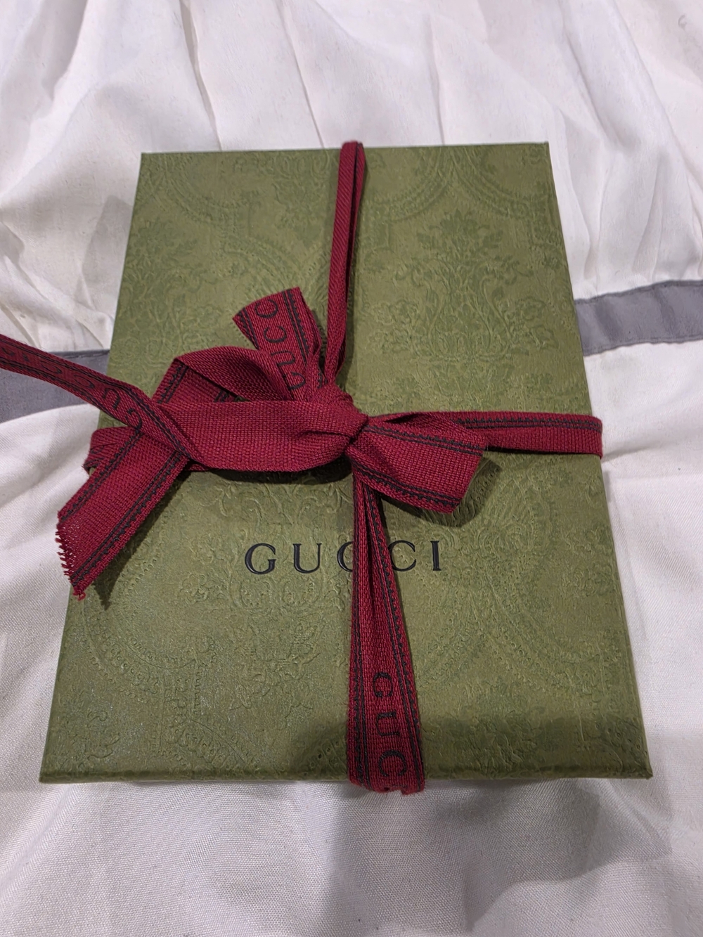 Authentic GUCCI Wallet With Chain